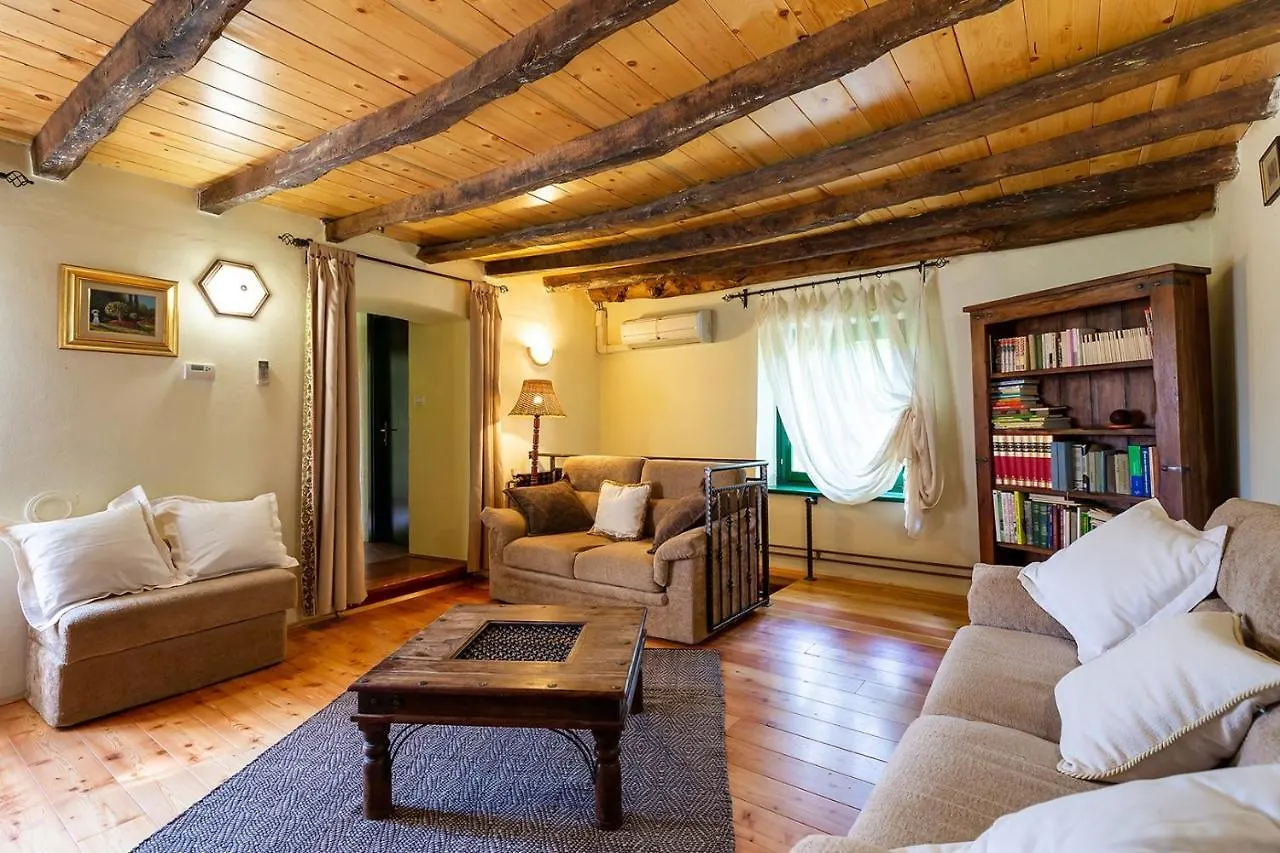 Authentic House Villa Albazora In Central Istria Žminj