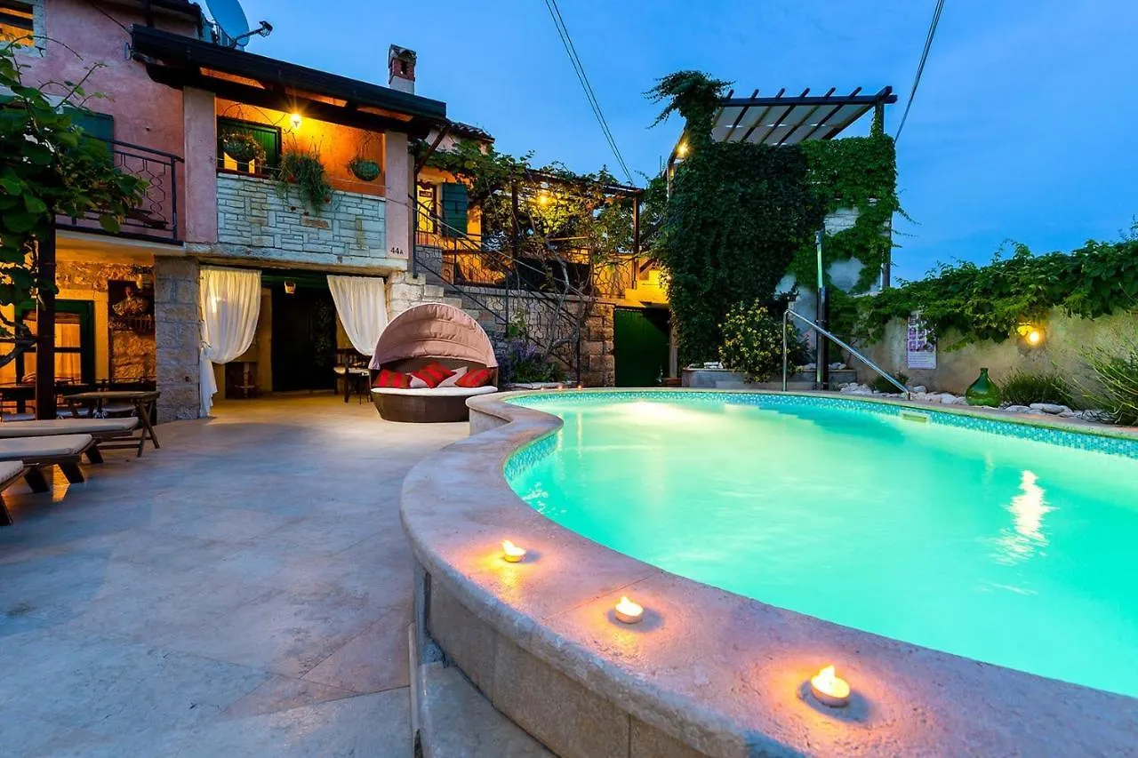 Authentic House Villa Albazora In Central Istria Žminj